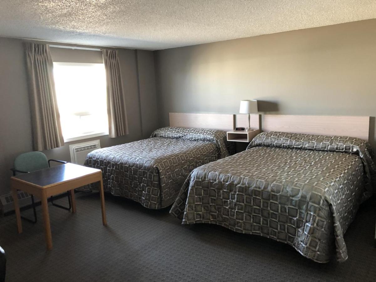 Arbour Ridge Inn & Suites Kindersley Exterior photo